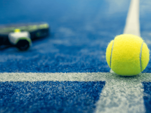Afbeeldingen van Padelbaan (avond/weekend)